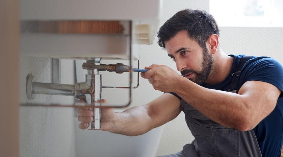Professional water heater installation services in Itasca, TX